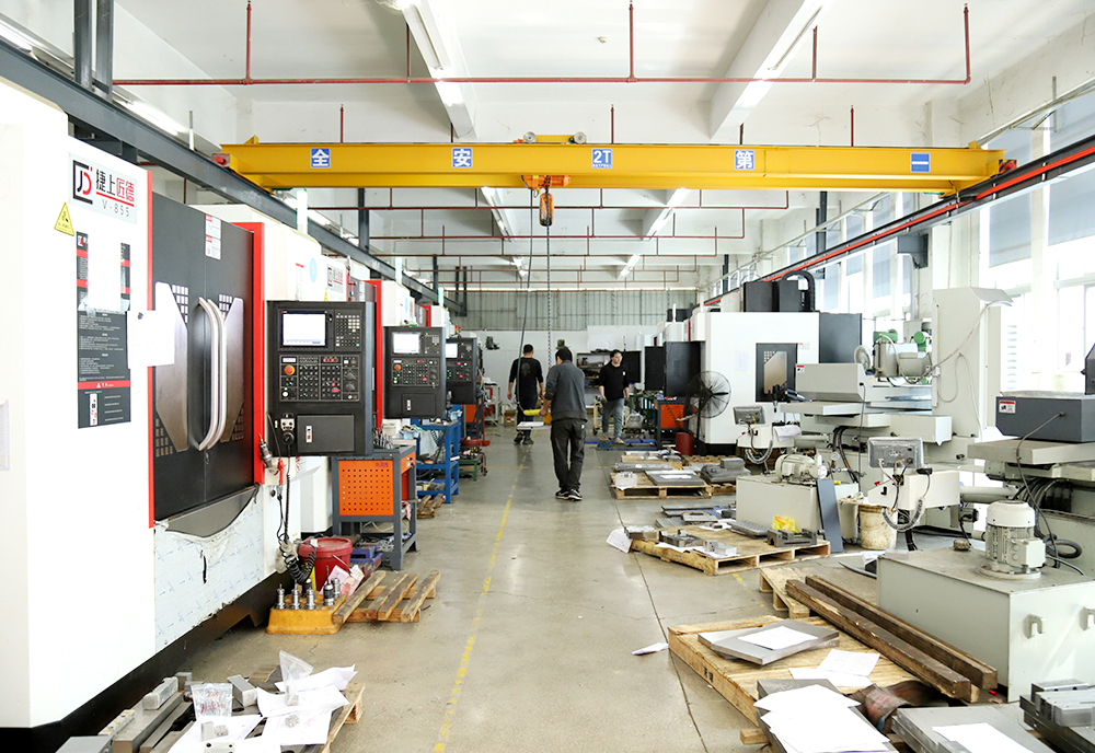 廠(chǎng)房(fáng)直拍(pāi)